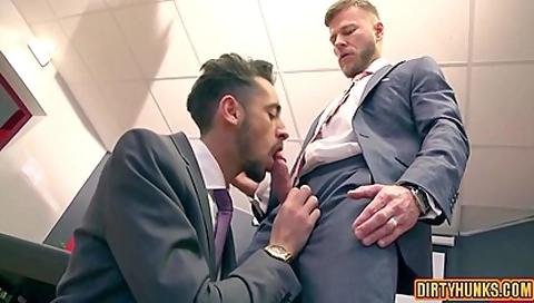 Muscle Gay Anal Job With Penis Juice Flow